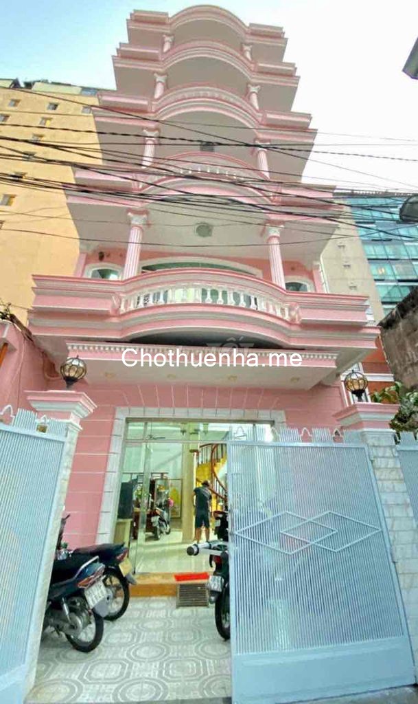 Sát mặt tiền Cách Mạng Tháng 8, 1 trệt, 6 lầu, có sẵn nội thất