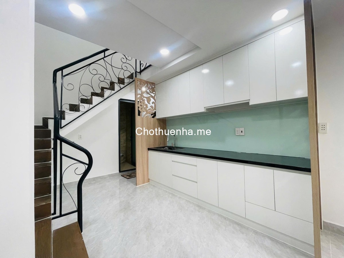 Nhà cho thuê 1 trệt, 2 lầu – 3 phòng ngủ, 4 nhà vệ sinh tại Mai Văn Ngọc, Phú Nhuận