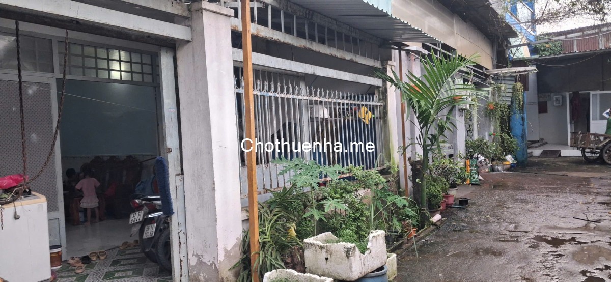 Cho thuê nhà nguyên căn 6.5x18, 2PN, 2WC, đầy đủ nội thất. Giá 4.5tr/tháng