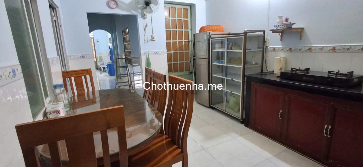 Cho thuê nhà nguyên căn 6.5x18, 2PN, 2WC, đầy đủ nội thất. Giá 4.5tr/tháng