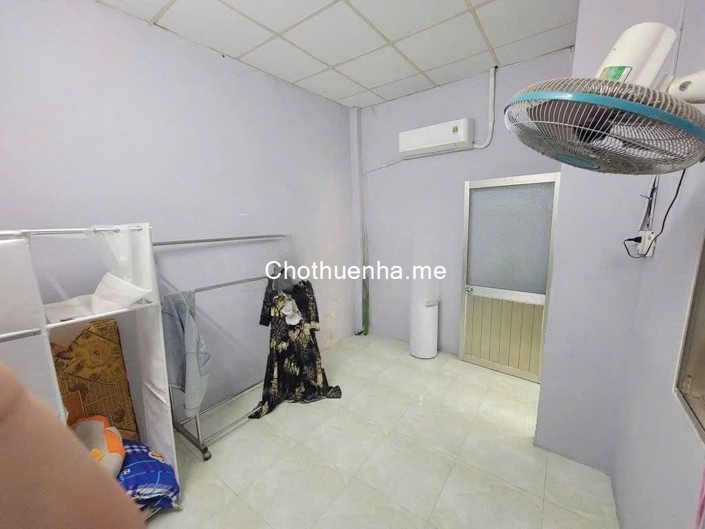 Cho thuê nhà nguyên căn Lạc Long Quân, Q11 – 8,5tr/tháng