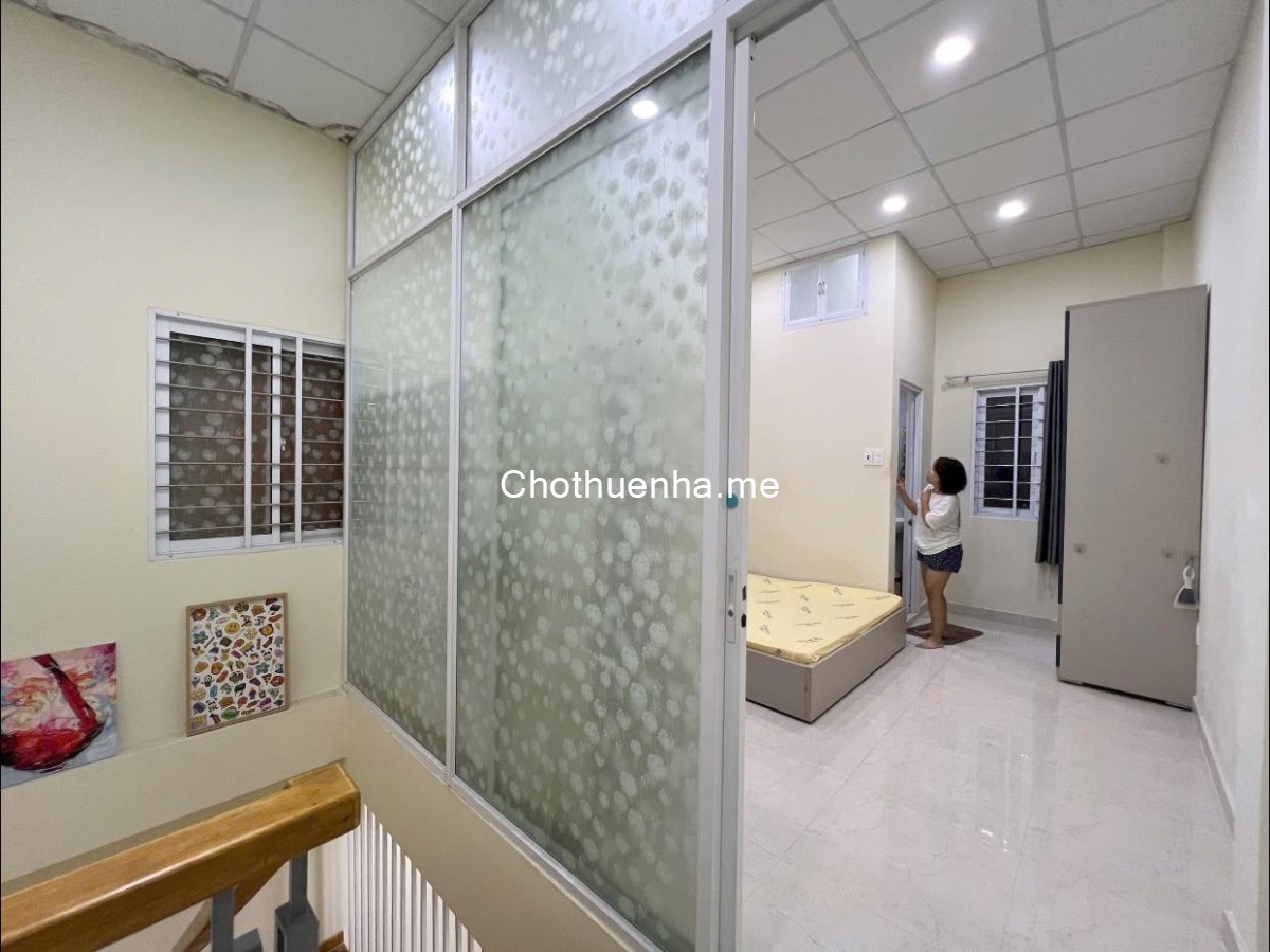 Cho Thuê Nhà 1 trệt, 1 lầu, sẵn nội thất– C5 Phạm Hùng