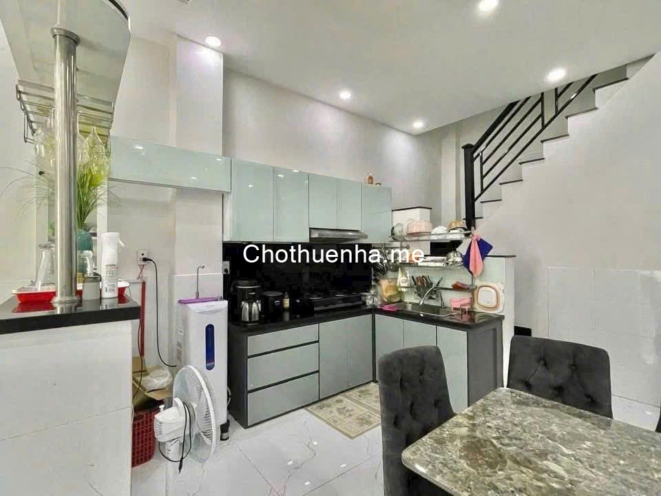 Nguyên Căn 2 Phòng hẻm Nguyễn Thị Thập P.Tân Phú - Quận 7