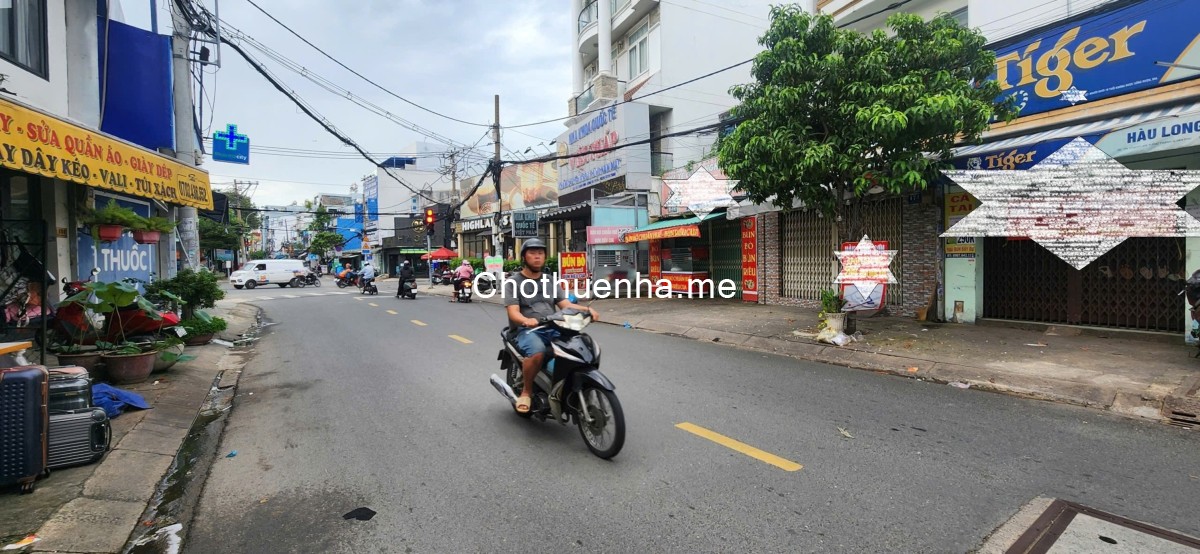 Cho thuê nhà mặt tiền Thạch Lam 120m², NGANG 8M - CẠNH NGÃ TƯ