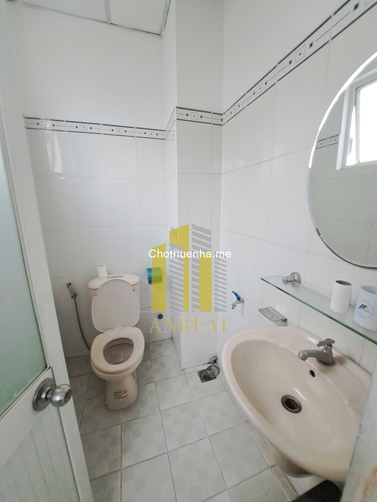 Toà Nhà Cho Thuê 88m2 Lầu 1 Trống Suốt Có sẵn Nội Thất Giá 20 Triệu