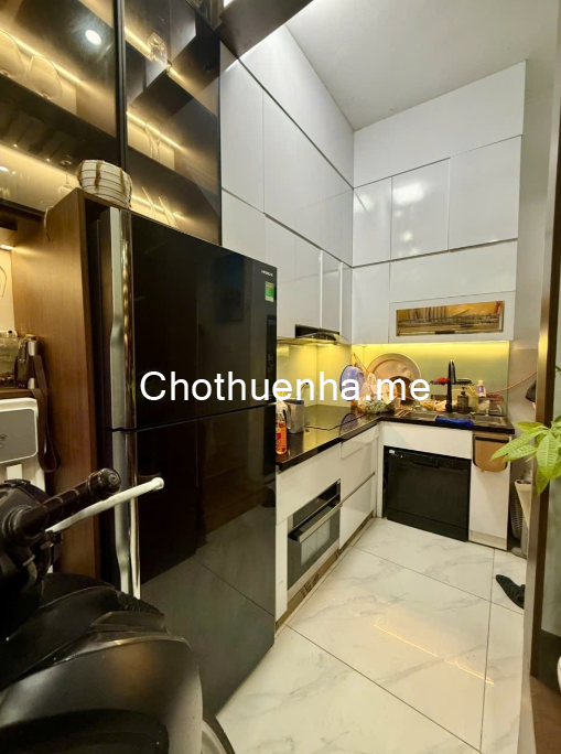 Cho thuê nhà nguyên căn ngách 69/11 ngõ 345 Khương Trung, Thanh Xuân, Hà Nội.