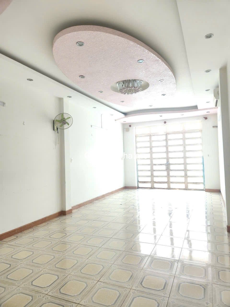 Cho thuê nhà 1 trệt 2 lầu gần đường Đồng Khởi, Tam Hiệp