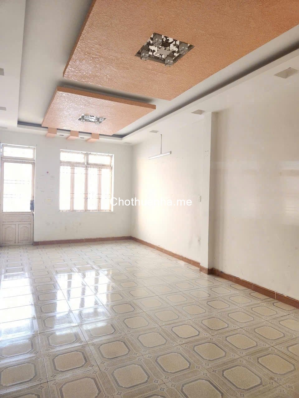 Cho thuê nhà 1 trệt 2 lầu gần đường Đồng Khởi, Tam Hiệp