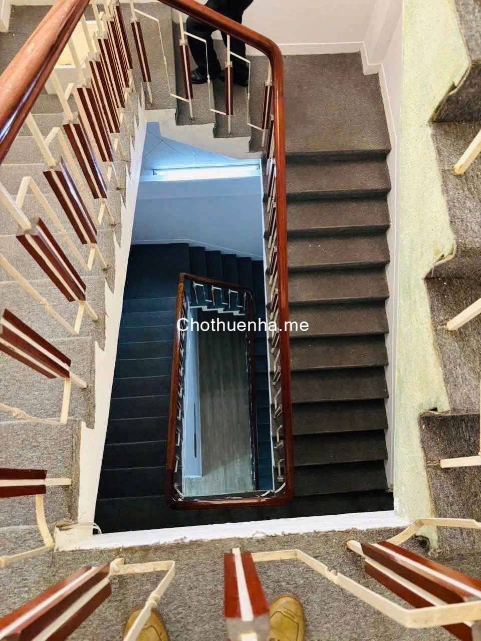 Cho thuê nhà 3 tầng mặt tiền đường Pasteur, Hải Châu, tổng 550m² sử dụng