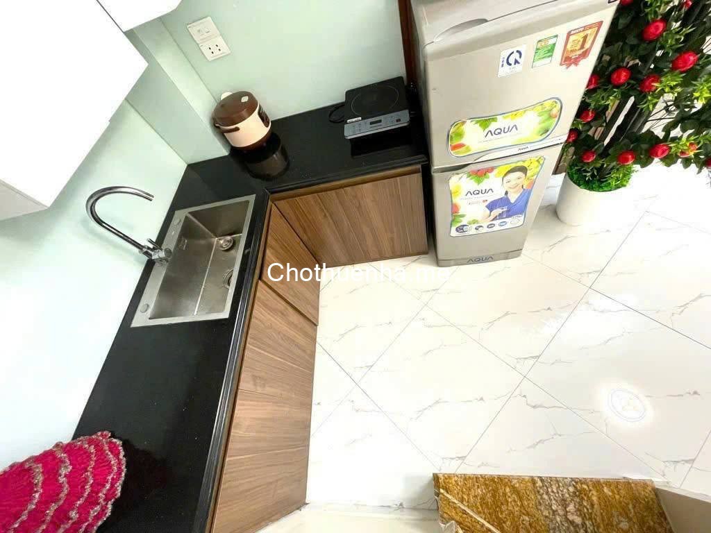Cho thuê nhà nguyên căn ngõ Lệnh Cư, 20 m² x 5 tầng 3 phòng ngủ khép kín, 8.5 triệu
