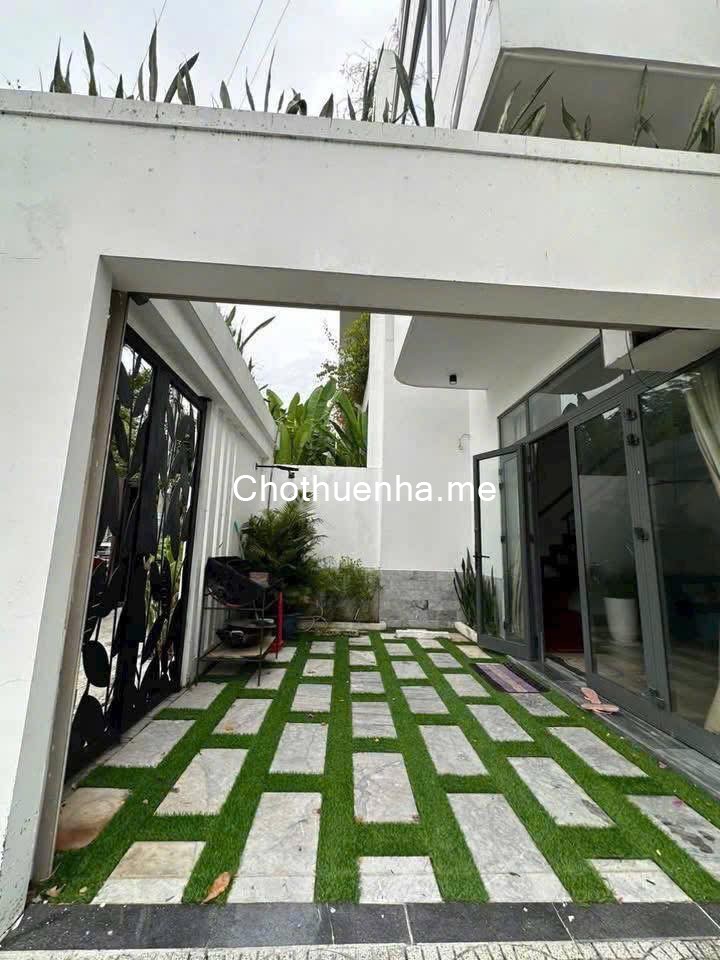 Cho thuê villa 4PN lô góc 2 mặt tiền - Mai Chí Thọ, Hòa Xuân
