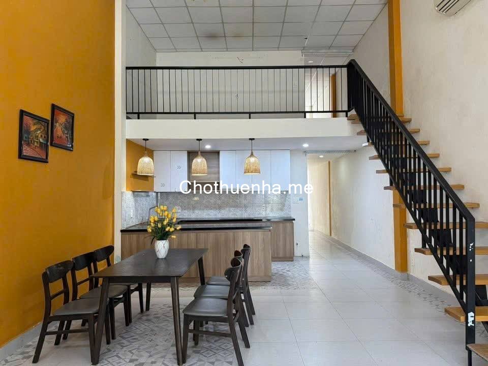 Cho thuê nhà 2 tầng có sân vườn - Nguyễn Khắc Cần, Sơn Trà