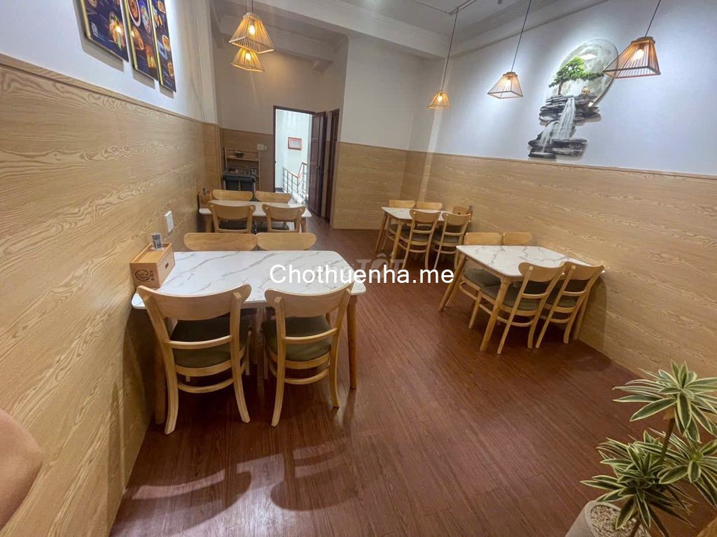 Cho thuê nhà mặt bằng 140 M² mặt tiền 61 Phan Huy Ích, P. 15, Q. TÂN BÌNH