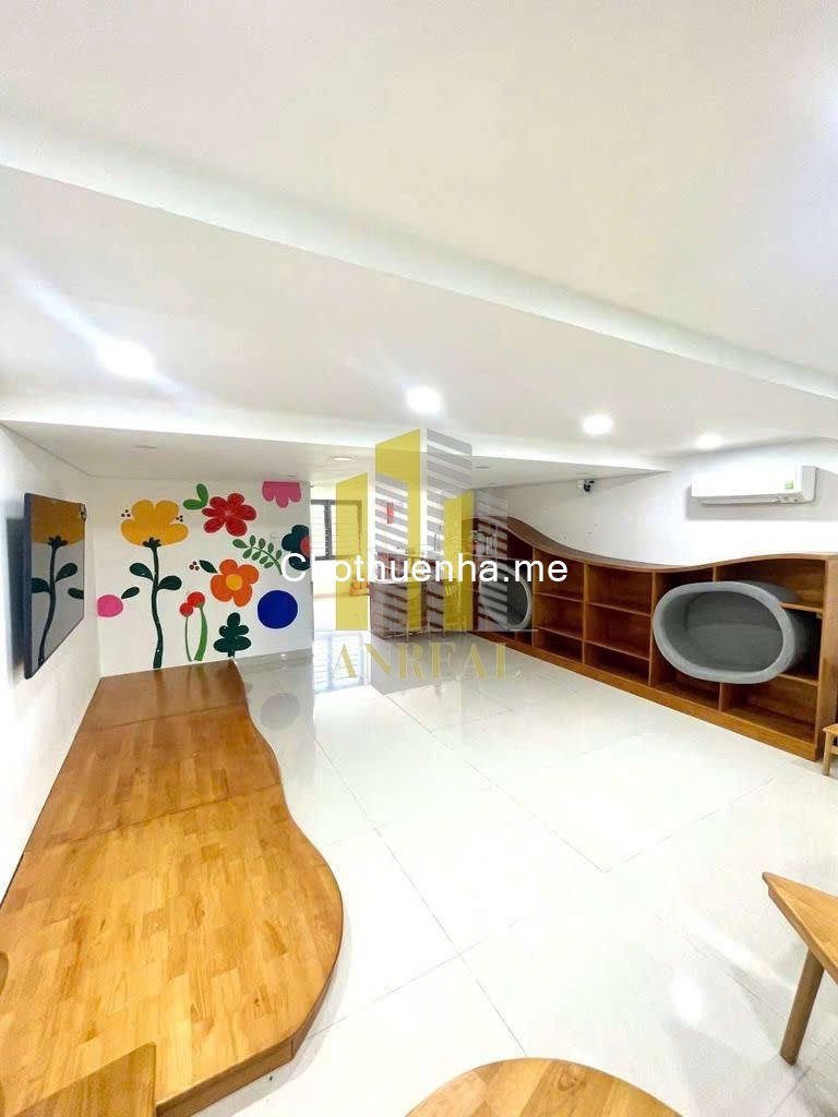 Cho Thuê Nhà Văn Phòng – Hầm, Thang Máy, 5 Tầng – Giá Chỉ 30 Triệu/Tháng