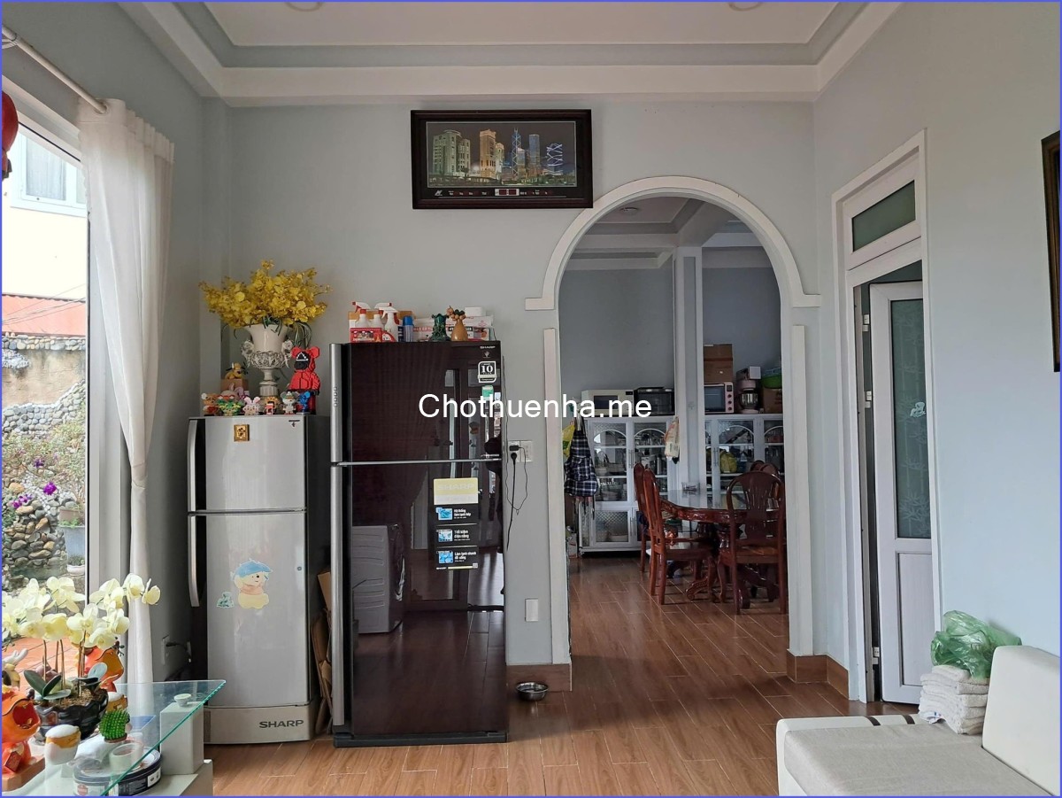 Cho Thuê Villa Sân Vườn Khe Sanh, P.10, Đà Lạt – 3 Phòng Ngủ, Nội Thất Cao Cấp, Sân Đậu Ô Tô