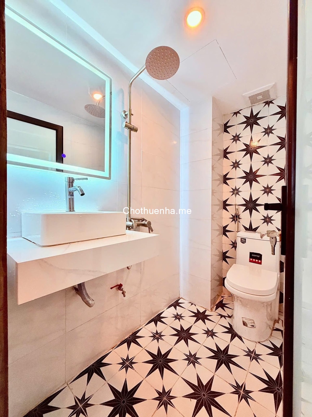 Cho thuê nhà nguyên căn phố Kim Hoa, 30m² x 4 tầng, gồm 2 phòng ngủ và 2 vệ sinh, 12 triệu