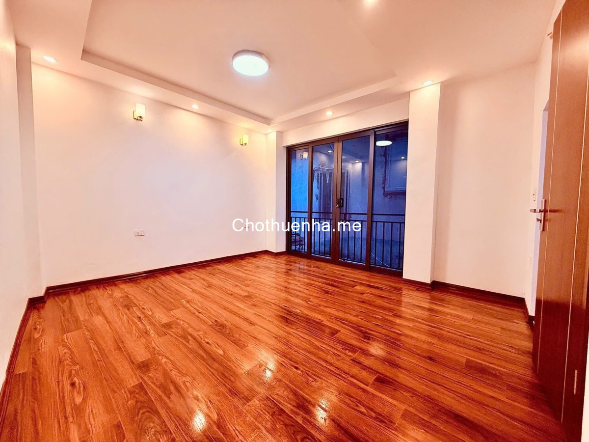 Cho thuê nhà nguyên căn phố Kim Hoa, 30m² x 4 tầng, gồm 2 phòng ngủ và 2 vệ sinh, 12 triệu