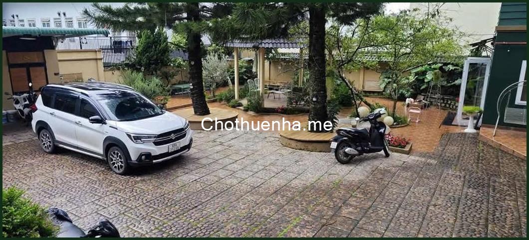 Cho thuê villa sân vườn 10 phòng đường Hùng Vương, P9, Đà Lạt