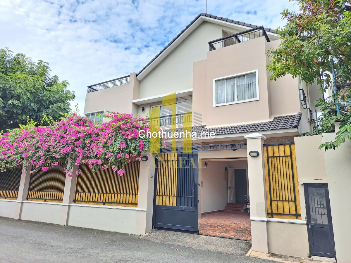 Biệt Thự Châu Âu đường Trần Não - 4 Phòng giá 130 triệu