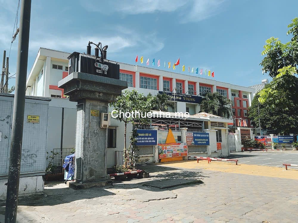 Cho thuê nhà góc 2MT Gò Vấp, DTSD: 270m2, Dt: 6x15, 5PN, 5ML, Giá chỉ 17tr/tháng.