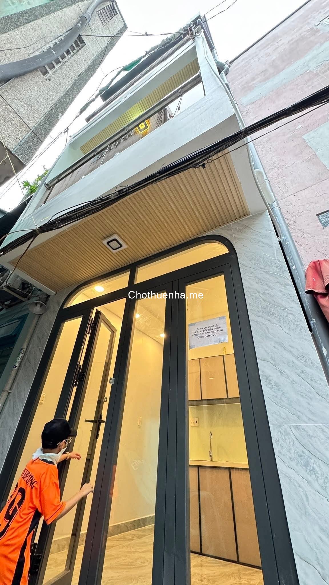 Cho thuê nhà 3 tầng - Trục đường Đoàn Như Hài, Xóm Chiếu, Quận 4