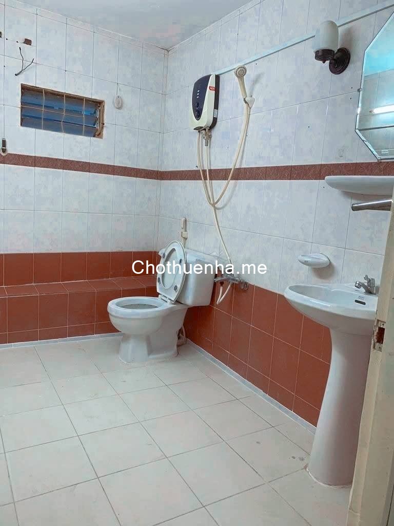 Cho thuê nhà tại Q. Phú Nhuận – 3PN, nội thất cơ bản, giá 14.5 triệu/tháng