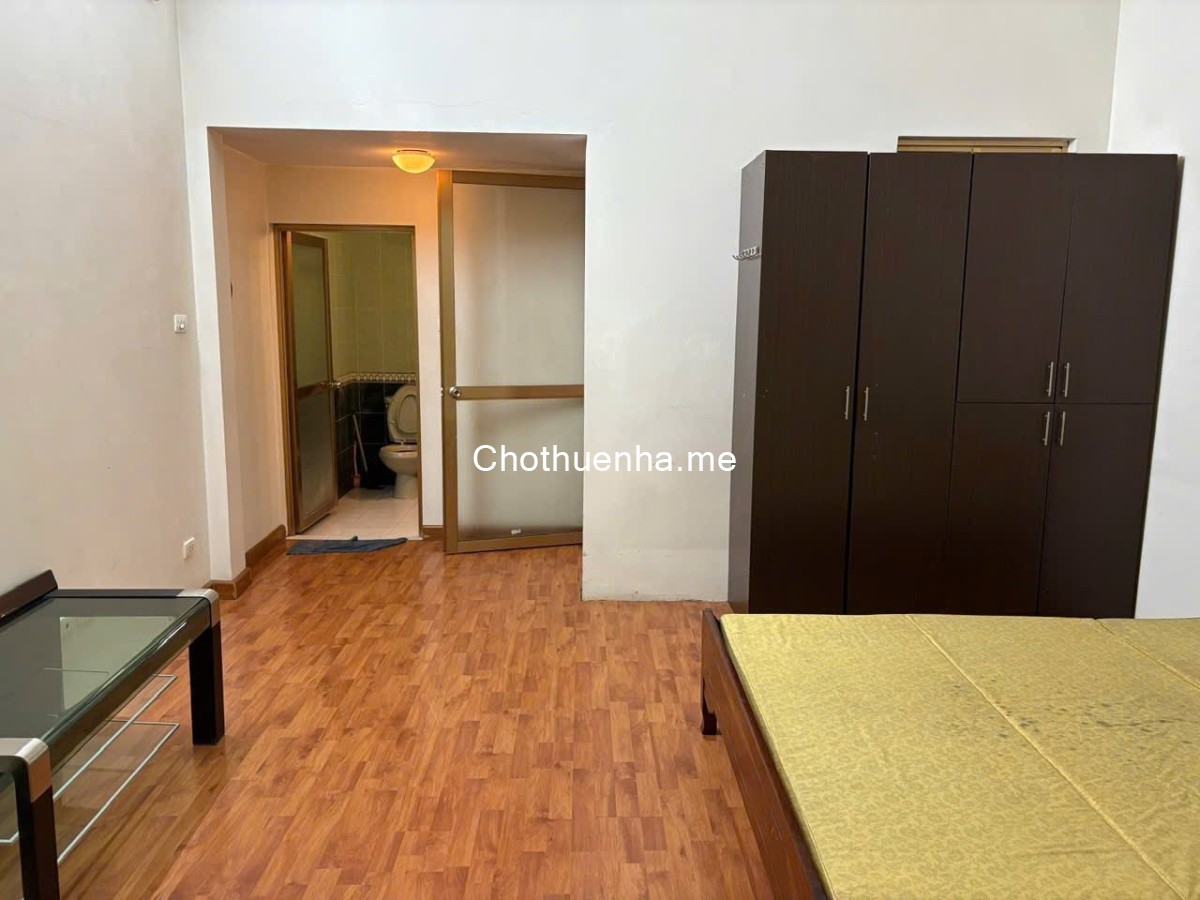 Cho thuê nhà Mặt đê Nguyễn Khoái, 50m² x 4 tầng, 12 Triệu