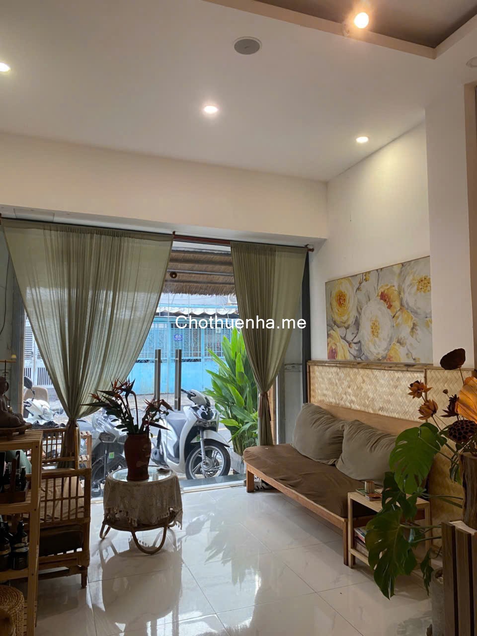 Cho thuê Nhà Nguyên Căn + Mặt bằng kinh doanh và ở, MT đường Nguyên Hồng