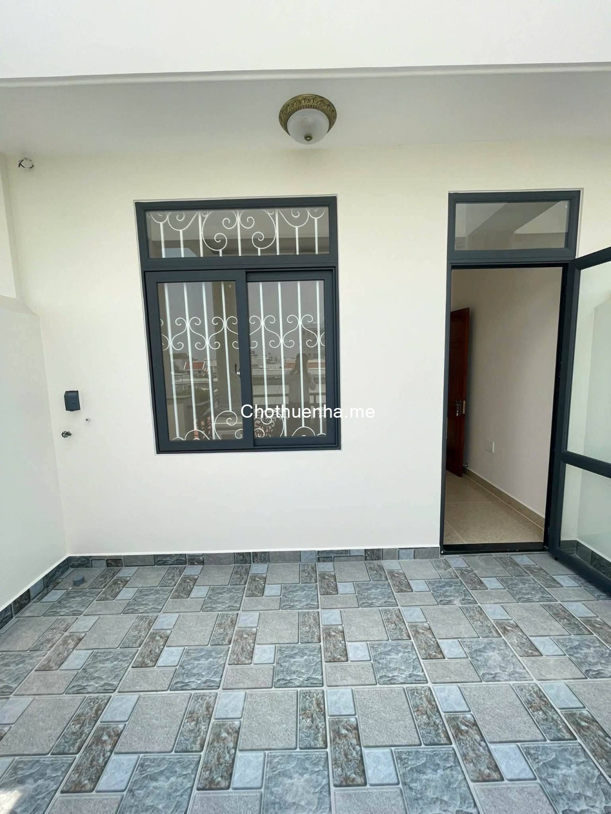 Cho thuê nhà mới 4 tầng – Hẻm rộng, ô tô ngủ trong nhà, giá 12 triệu/tháng