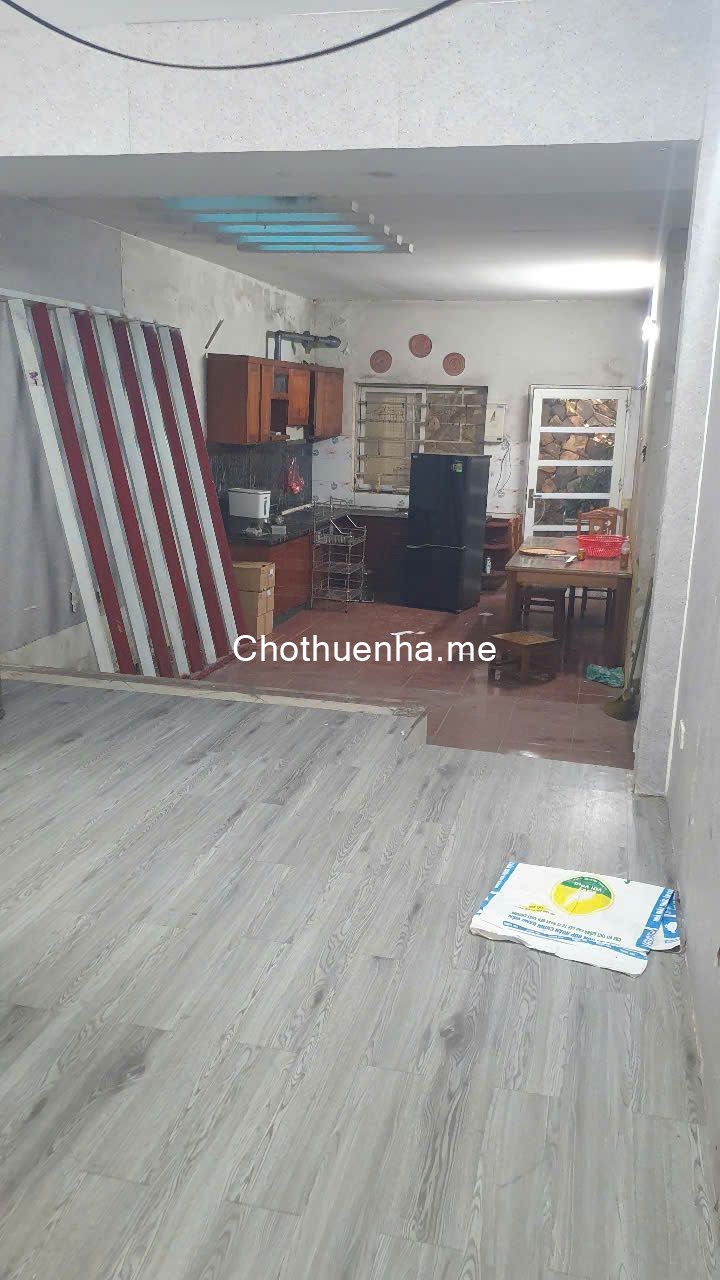 Cho thuê nhà Vạn Phúc ngõ ô tô, 92m2 x 3 tầng, 12 Triệu KD, Kho, ở gia đình, nhóm