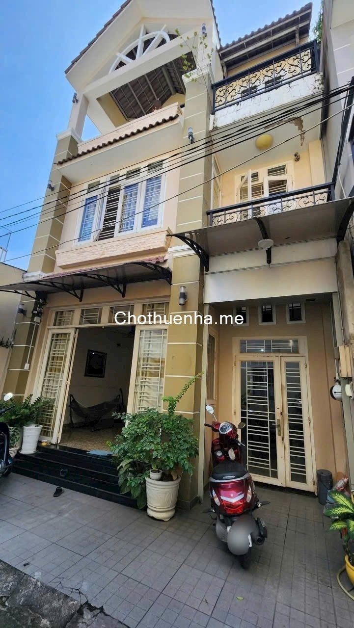 Cho thuê nhà 1 trệt 2 lầu, 3 phòng ngủ, 4 WC đường số 9, Linh Tây, gần Phạm Văn Đồng