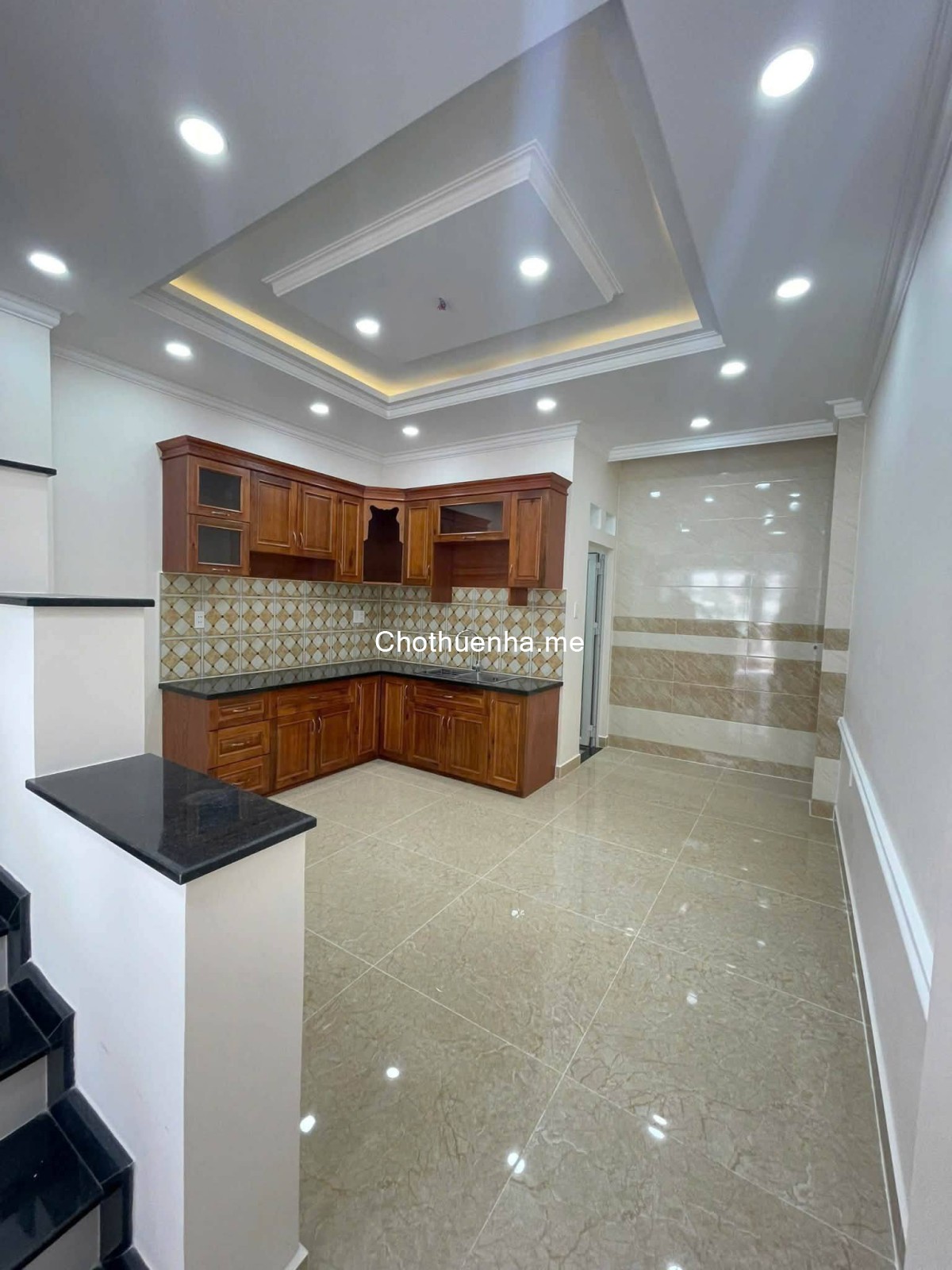 Cho thuê nhà mới 4 tầng – Hẻm rộng, ô tô ngủ trong nhà, giá 12 triệu/tháng