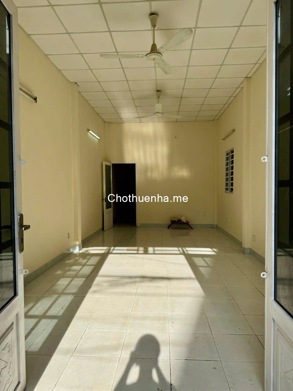 Cho thuê nhà nguyên căn 90m2, hẻm xe hơi thông gần chợ 339, tiện kinh doanh đa ngành