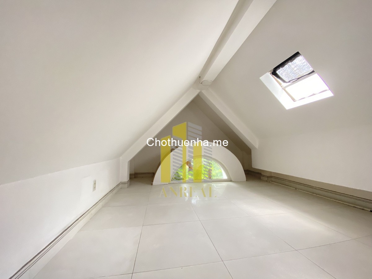 Cho thuê villa hiện đại sân vườn – view Landmark, giá 41 triệu/tháng.