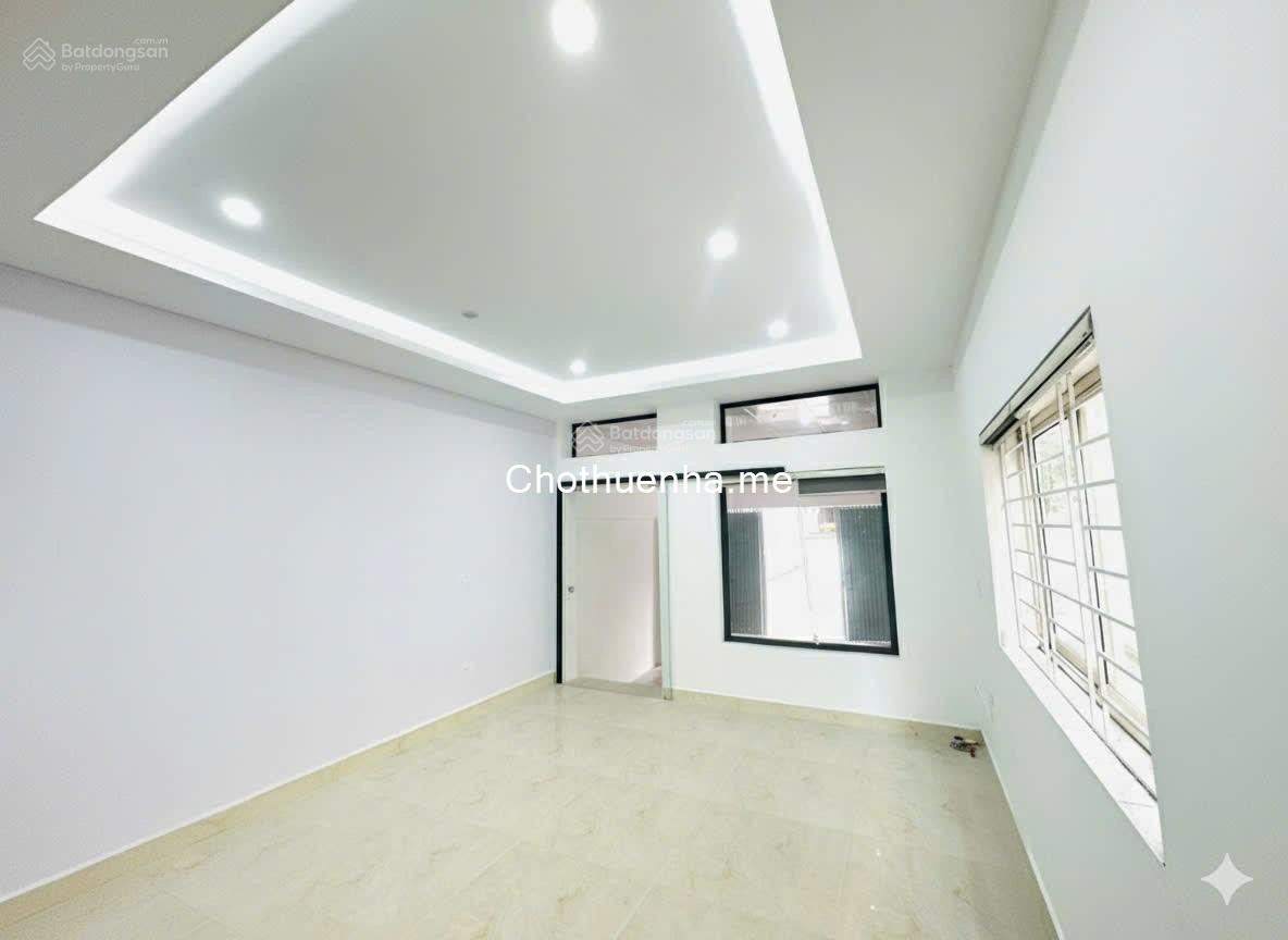 Chính chủ cho thuê nhà mới sửa 97,2m2, mặt phố Mai Phúc, hướng Đông Nam, 2 mặt tiền. Giá 13tr/tháng