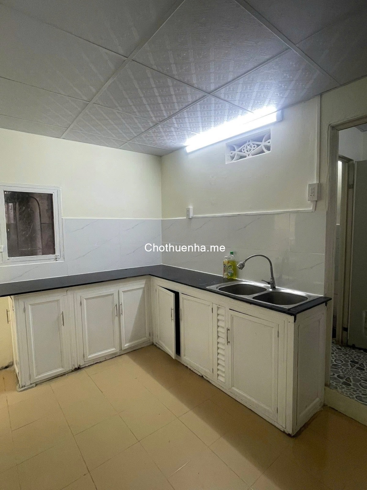 Cho thuê nhà nguyên căn mặt tiền đường Nguyễn Thị Nghĩa, P.2, TP. Đà Lạt