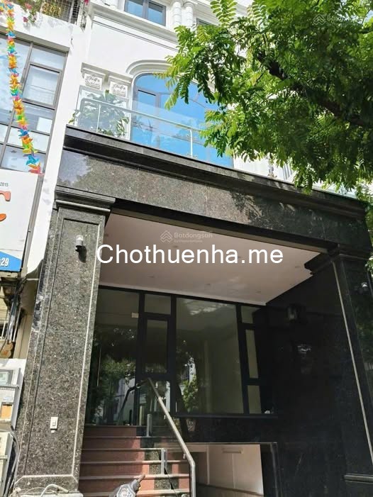 Cho thuê 6 tầng mặt phố gần CV Cầu Giấy, có thể làm văn phòng, kinh doanh, xuất khẩu lao