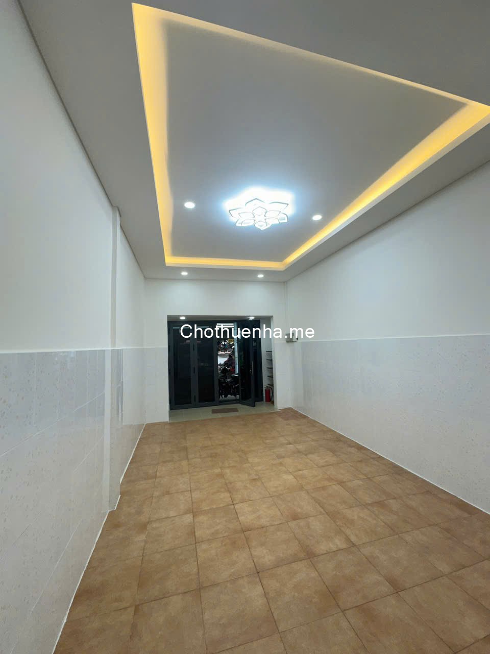 Cho thuê nhà nguyên căn 54.1m2, gần trường học, gần đường lớn