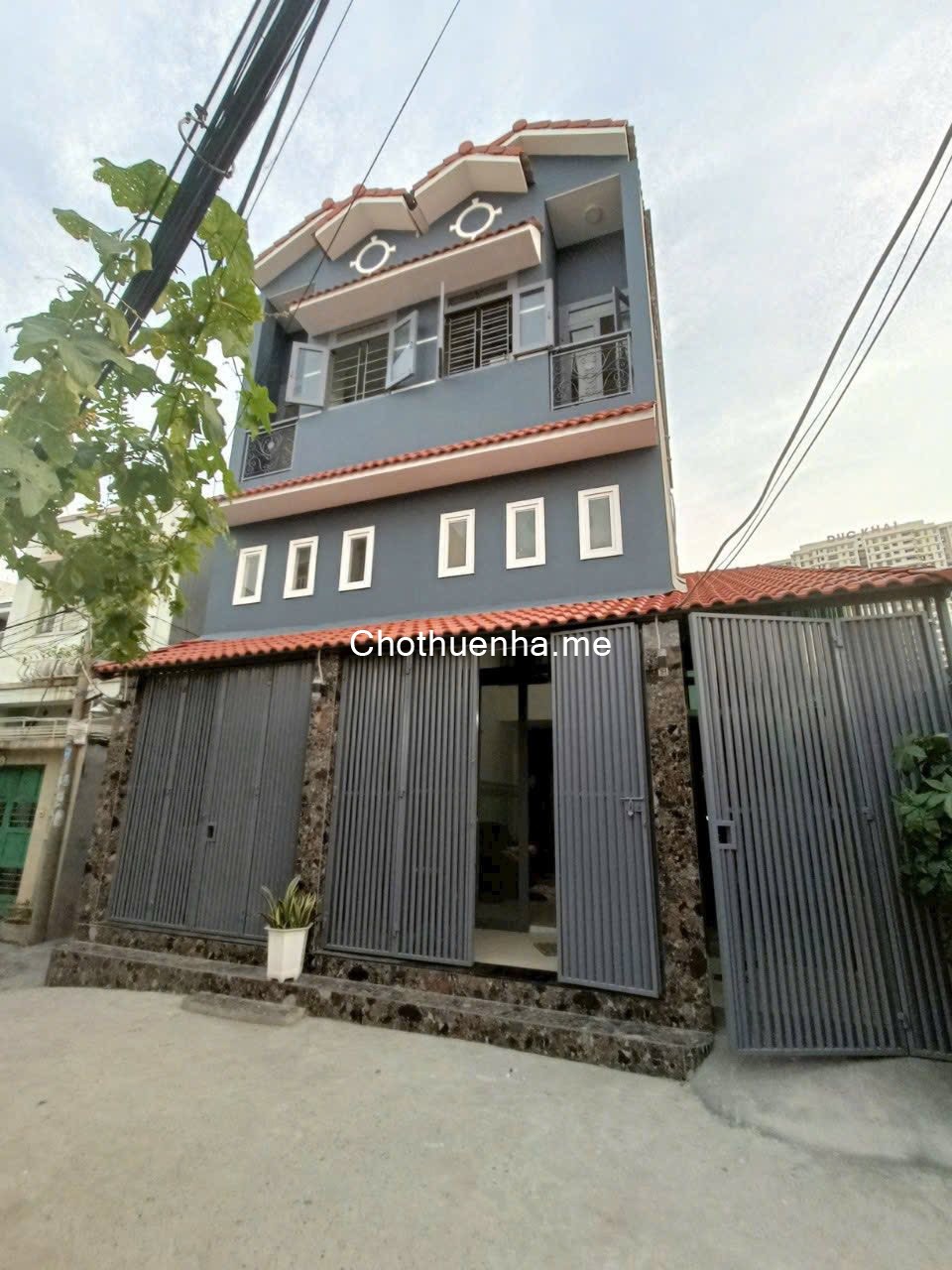 Cho thuê nhà nguyên căn 1 trệt 1 lửng 1 lầu hẻm Phạm Hữu Lầu – Quận 7