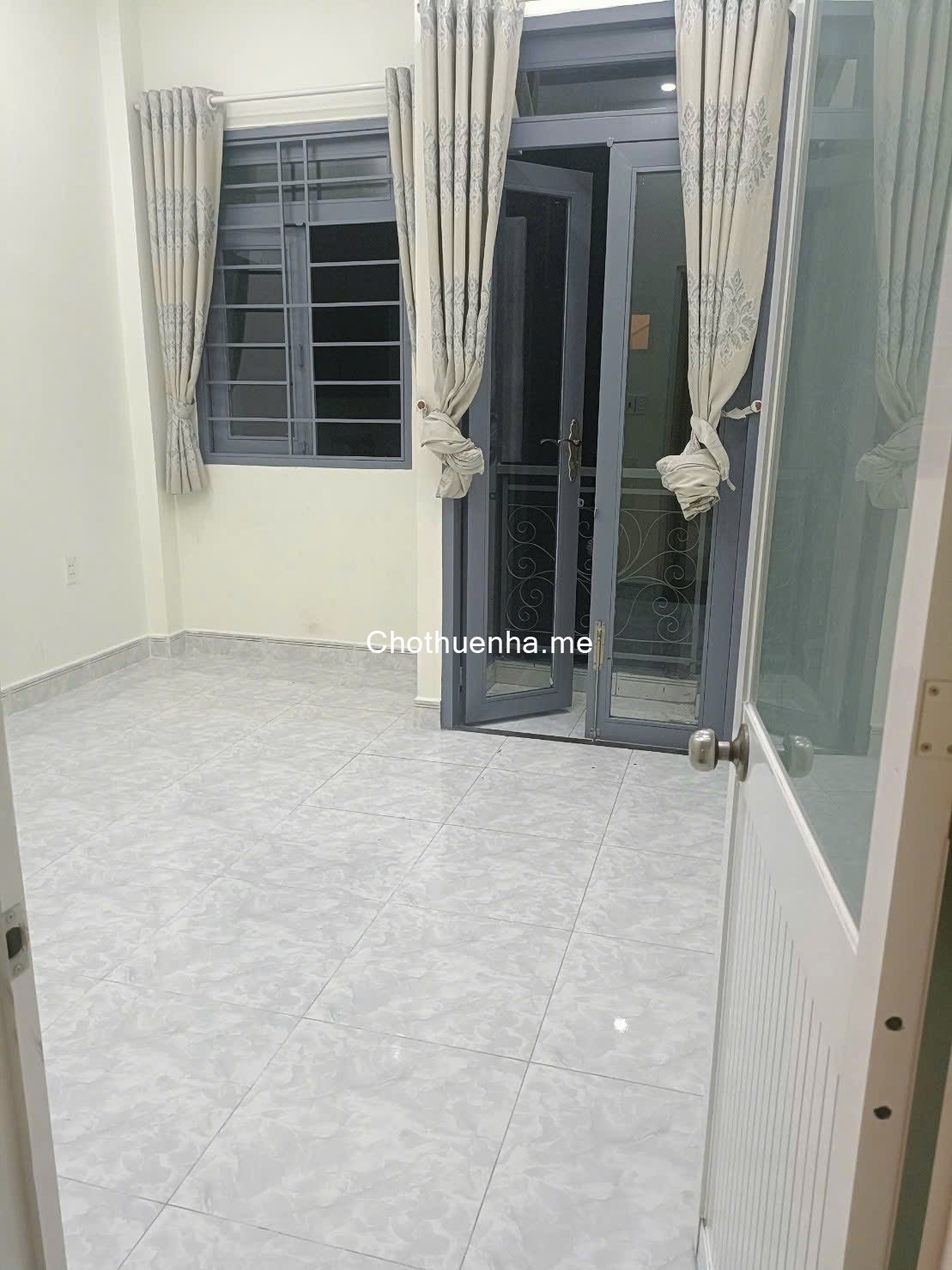 Cho thuê nhà nguyên căn 1 trệt 1 lửng 1 lầu hẻm Phạm Hữu Lầu – Quận 7