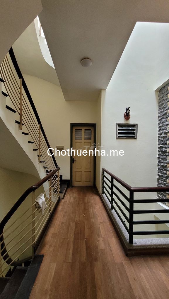 Cho thuê MP Nguyễn Bá Khoản 85m² × 4,5 tầng, MT 5m, 4PN 4VS. 35tr/tháng