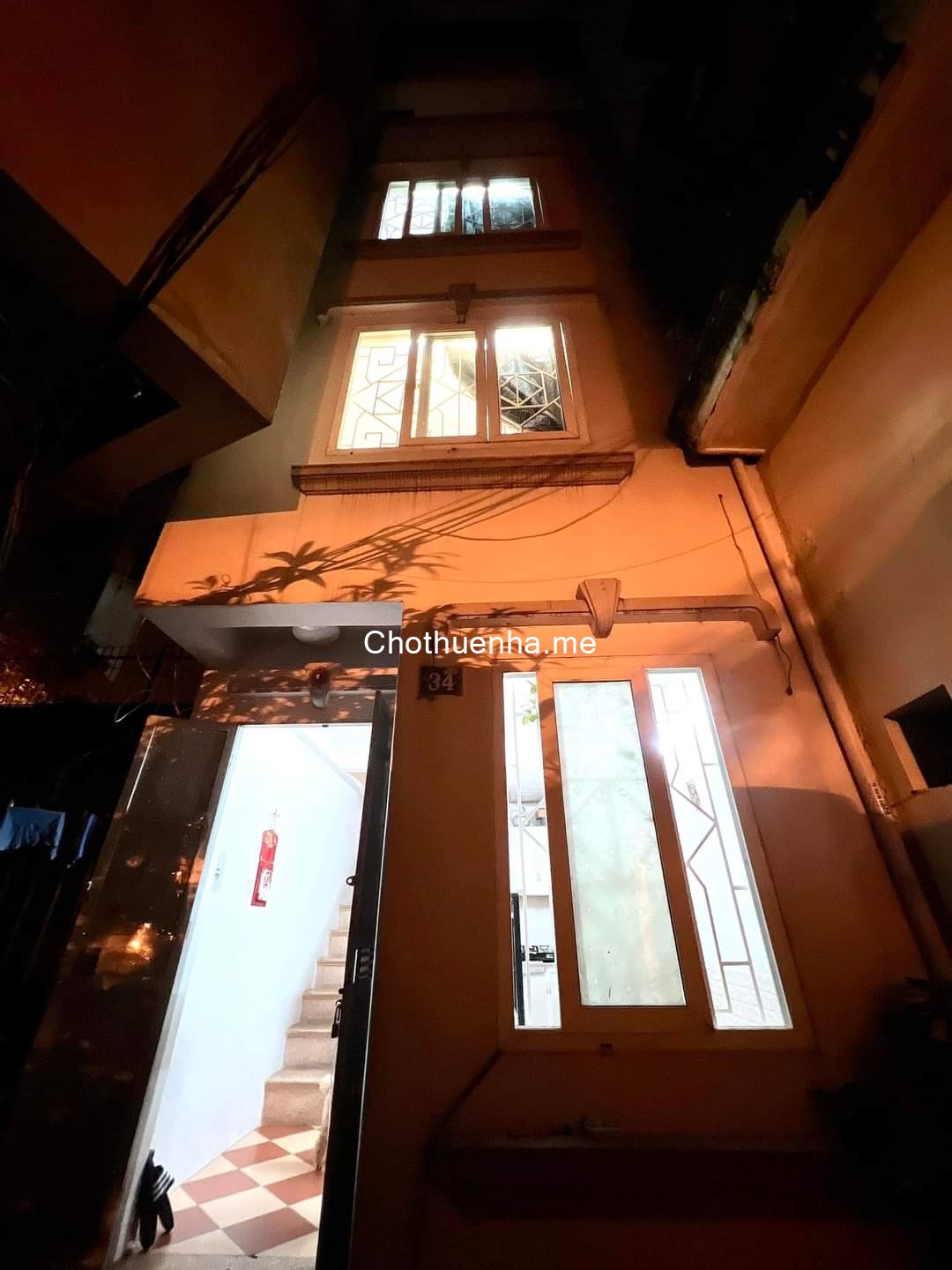 Chủ nhà cho thuê nguyên căn mới 18m x 4 tầng, phố Hoàng Hoa Thám full nội thất