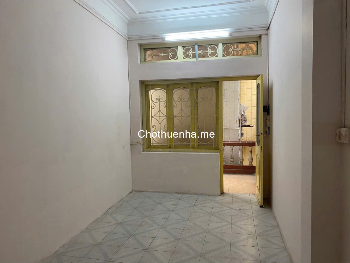 Cho thuê nhà ngõ Nguyễn Lương Bằng 20m² × 4 tầng, 2PN 2VS. 8tr/tháng.