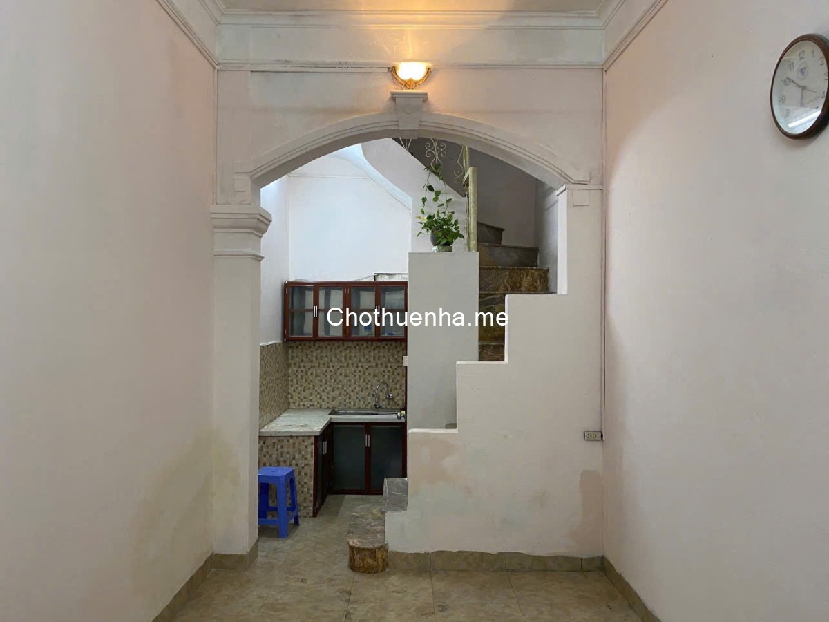 Cho thuê nhà ngõ Nguyễn Lương Bằng 20m² × 4 tầng, 2PN 2VS. 8tr/tháng.