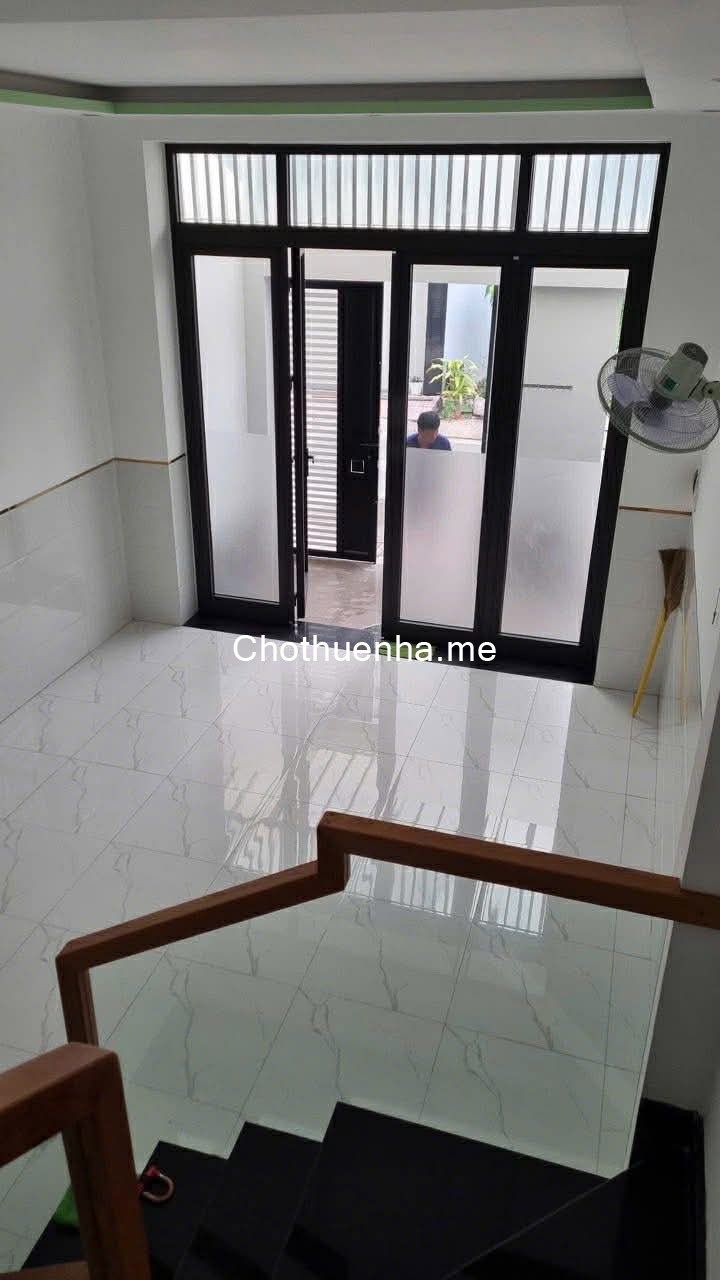 Cho thuê nhà nguyên căn gần KĐT Đông Tăng Long Quận 9