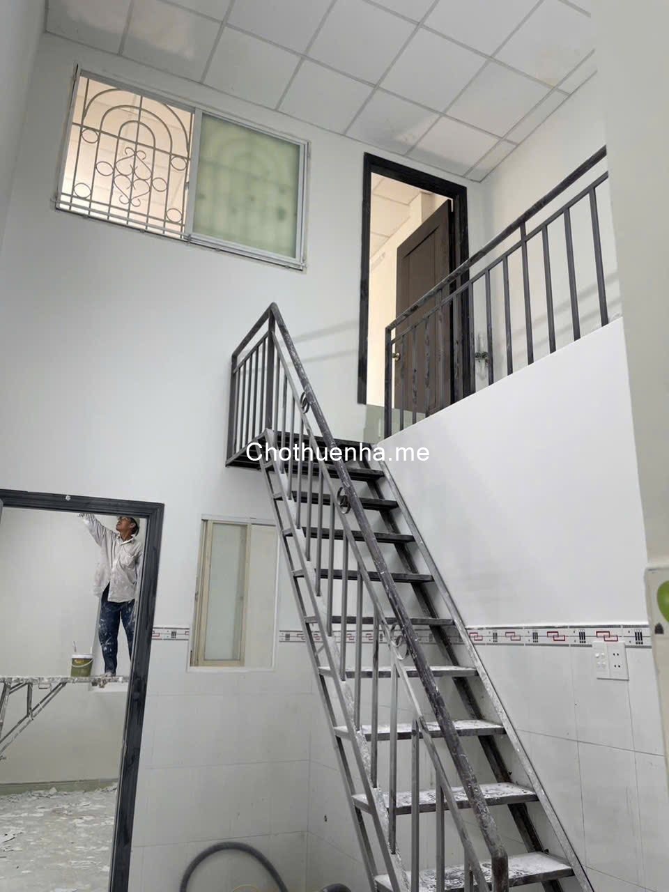 Cho thuê nhà mặt tiền đường 297 – Phước Long B, Q9 có 2Pn, sân để xe ô tô