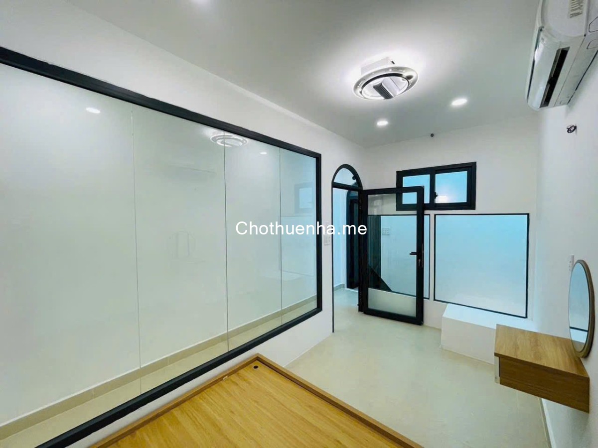 Cho thuê nhà hẻm 1 trệt, 1 lầu, 2PN 2WC Trần Hưng Đạo Q1