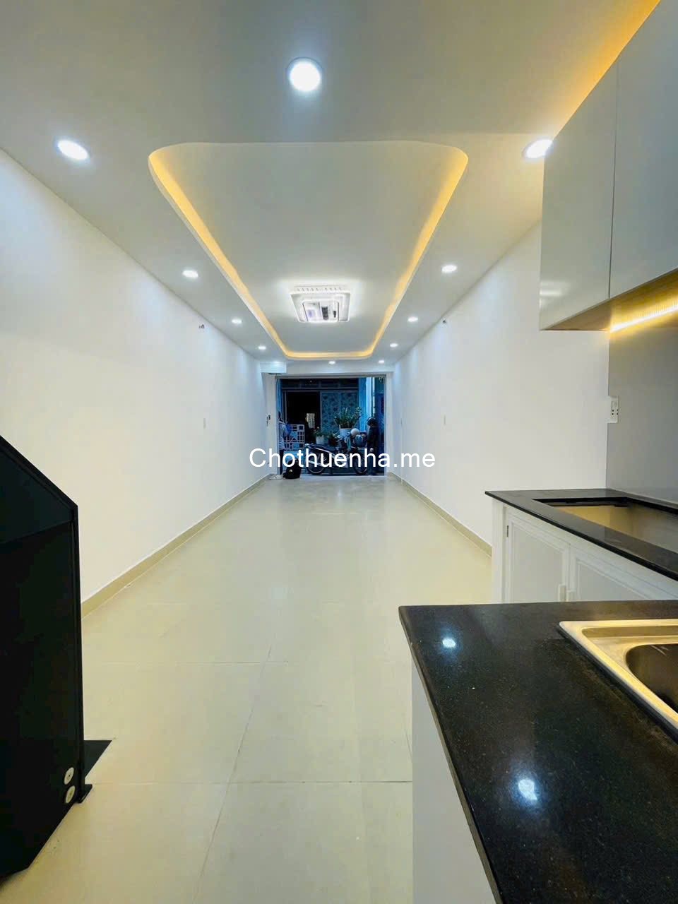 Cho thuê nhà hẻm 1 trệt, 1 lầu, 2PN 2WC Trần Hưng Đạo Q1