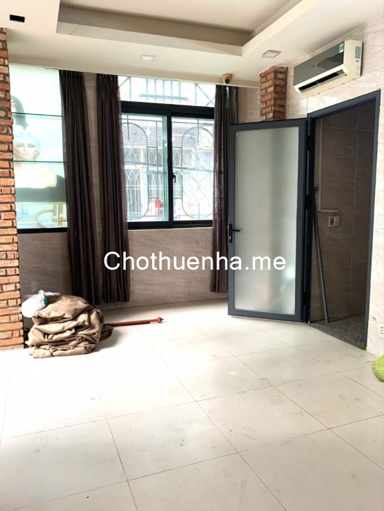 Thuê nhà nguyên căn HXT lô góc Quận 8, 4 tầng cải tạo đc 8PN, giá 30tr