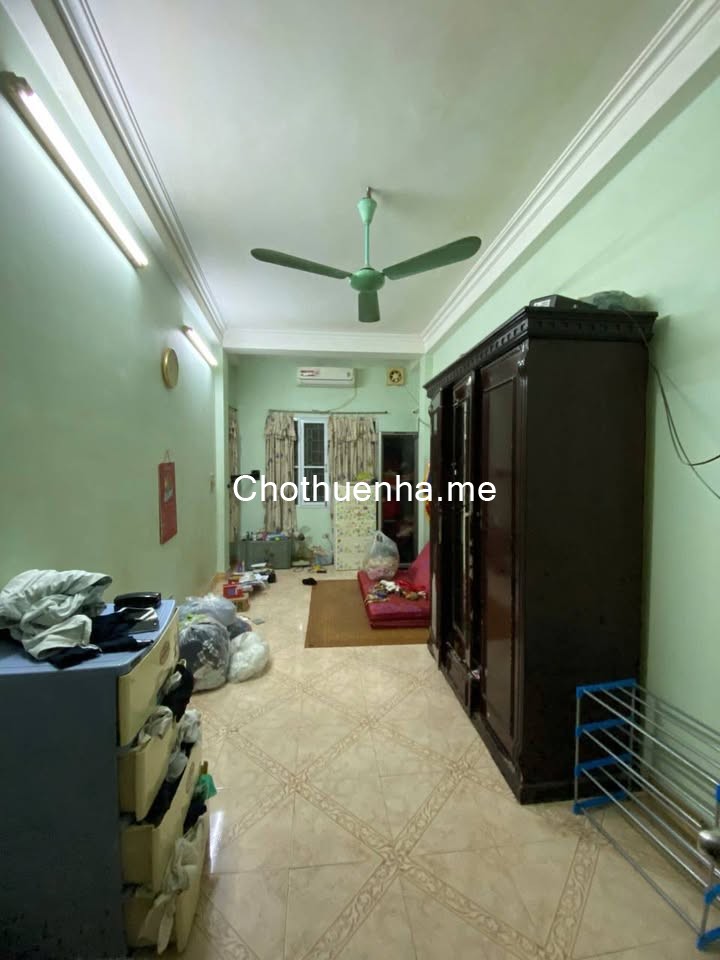 Cho thuê nhà ngõ Đại Cồ Việt 35m² x 4 tầng, 3PN, 2 vệ sinh, giá 10 triệu